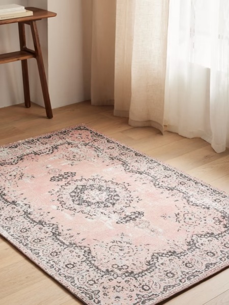 Which rug?