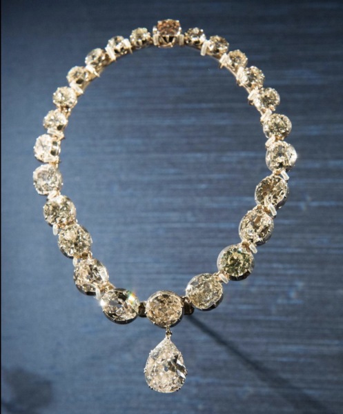 Jewellery-British Royal Family.