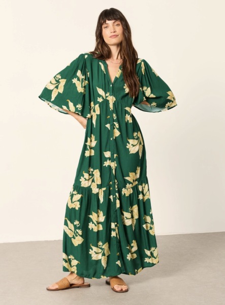 Desperate for help with wedding outfit - running out of time!