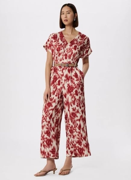 Desperate for help with wedding outfit - running out of time!