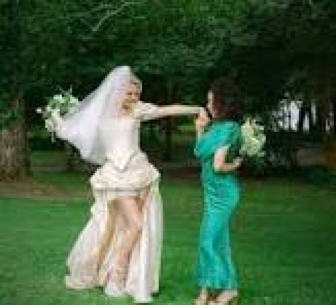 AIBU to think a revealing wedding dress seemed unsuitable for church?