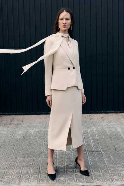 Ideas for a relaxed civil ceremony outfit that still feels bridal