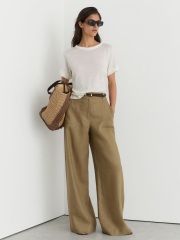 Which tops and trousers with this blazer?