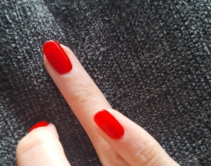 Could this line on my gel manicure be nail damage?