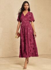 Help me choose a dress for DD’s graduation