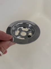 pigletjohn help needed for bath plug!