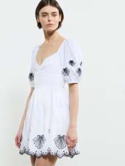 Please help me find a dress for my lovely mum