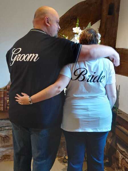 I don't know what to wear to my wedding.