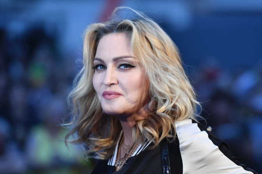 Anyone else finding the Graham Norton and Madonna interview uncomfortable?