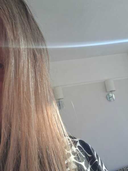 What colour is my hair (photo)