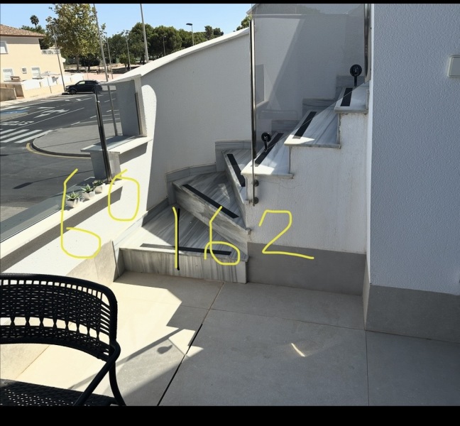 Suggestions for a stair gate in an awkward space