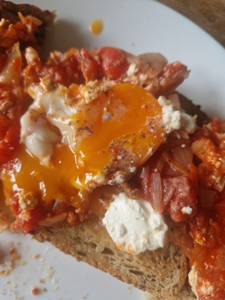 Meal planning, sharing recipes and ideas to make the weekly budget go further.