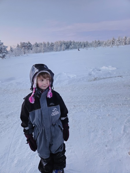 Advice on Tui Lapland clothing hire and arrival process