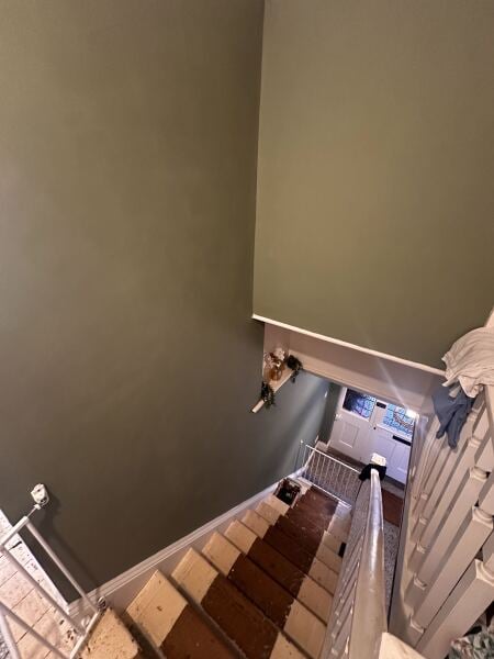 How to do a picture gallery on this wall