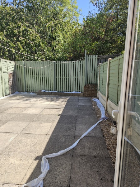 Design ideas for small garden on a 1k budget (pic attached)