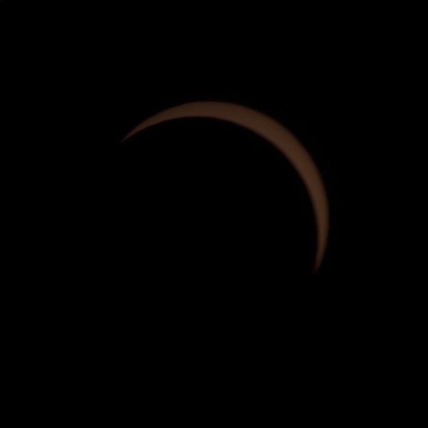 Solar eclipse, I don't understand why we can't look 😬