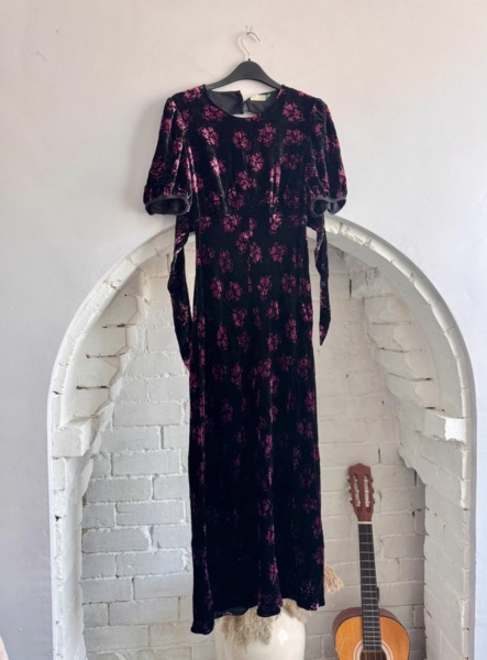I don't know what to wear to my wedding.