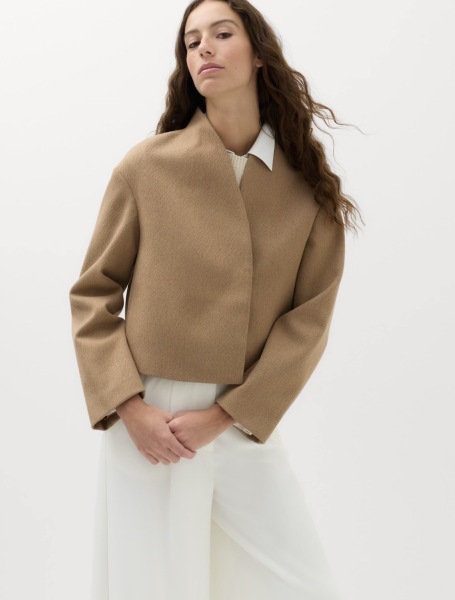 How would you style this dress for a dressy dinner date?