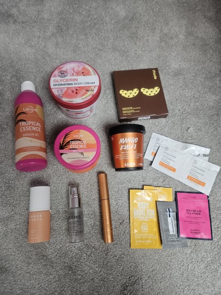 Beauty addicts thread: share empties, chucks and mindful buying tips