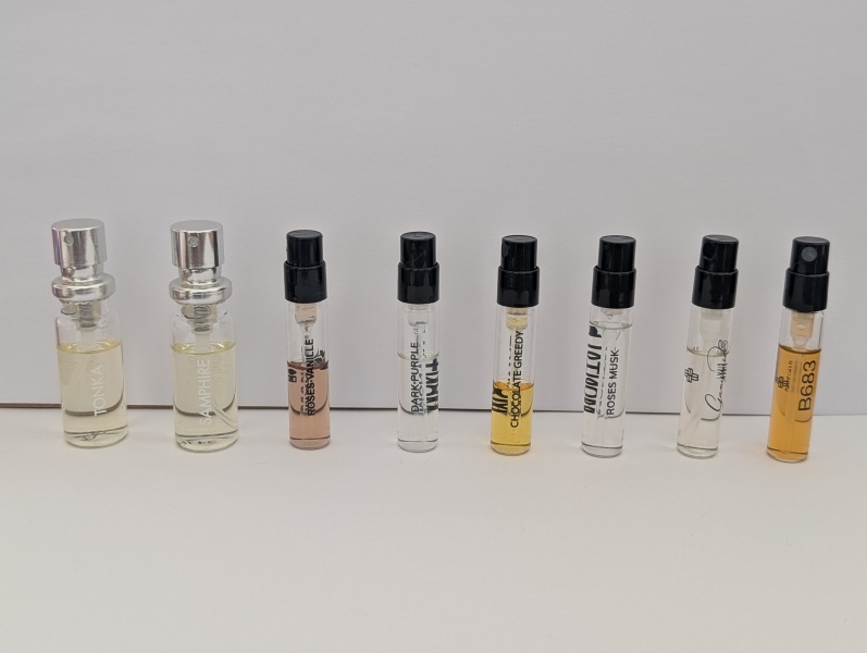 Scent of the day part 9 with the friendly perfumistas - cheapies or niche we're smelling divine!