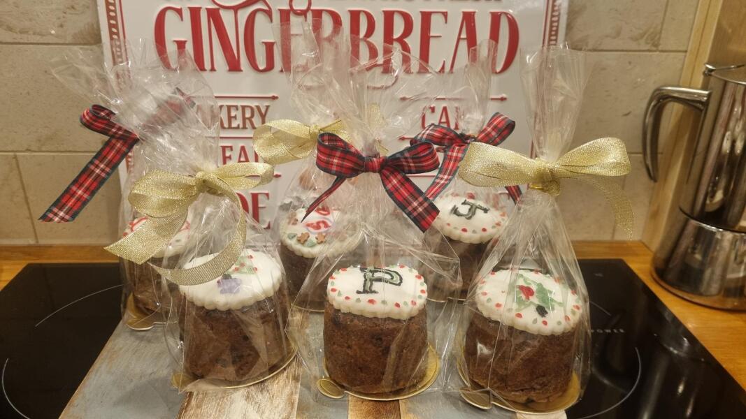 What Christmas craft things do you do? (Not knitting/crochet)