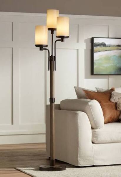 I’m looking for a light and a rug that make an impact and what’s in the shops is boring