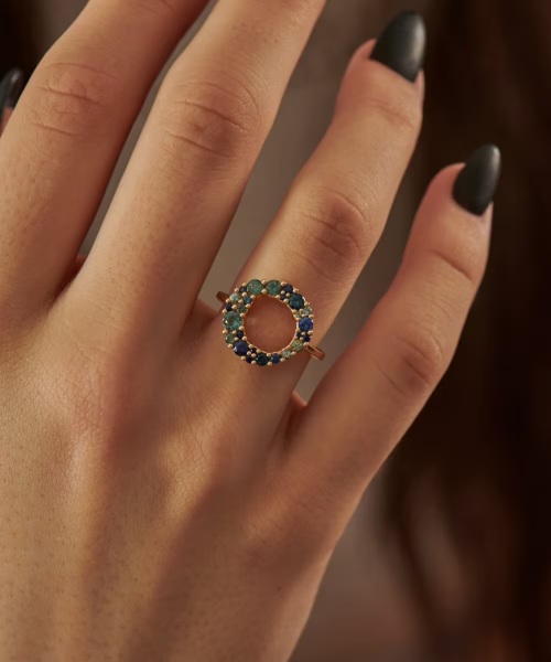 A very *unique* ring?