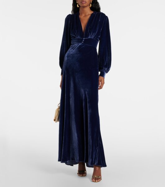 I don't know what to wear to my wedding.