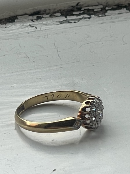 Can anyone read this old inscription?