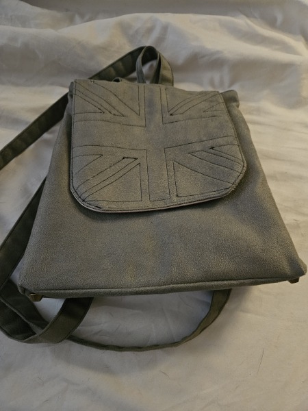 Status but every day handbag