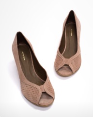 What colour shoes would work best with a cornflower blue dress?