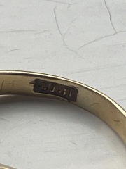 Can anyone read this old inscription?