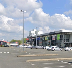 AIBU to ask why French high streets seem to thrive?