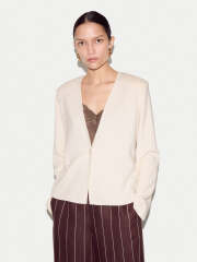 How would you style this dress for a dressy dinner date?