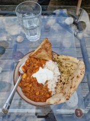 Meal planning, sharing recipes and ideas to make the weekly budget go further.
