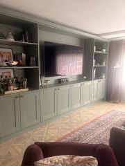 Anyone used Sharps or Hammonds for a media wall?  Good and bad news please!