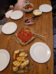 Meal planning, sharing recipes and ideas to make the weekly budget go further.