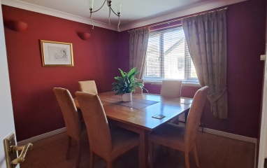 Dining room wallpaper