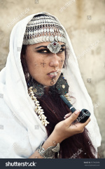 To find make-up weird
