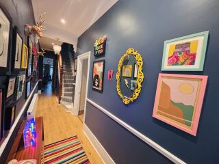 How to do a picture gallery on this wall