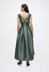 Wedding guest dress