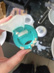 Anyone else found clumps/bits in Aptamil ready-made first infant formula?