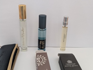 Scent of the day part 9 with the friendly perfumistas - cheapies or niche we're smelling divine!