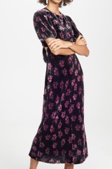 I don't know what to wear to my wedding.