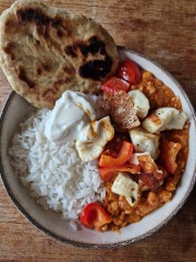 Meal planning, sharing recipes and ideas to make the weekly budget go further.