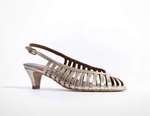 What colour shoes would work best with a cornflower blue dress?