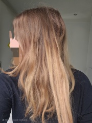 Advice on blending natural pregnancy-related hair colour change at home