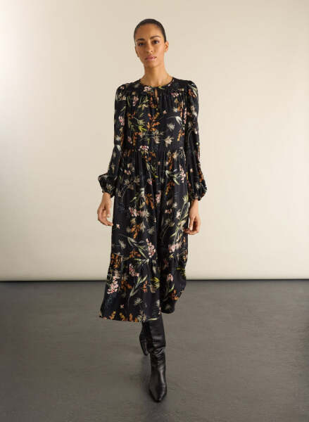 What to wear for a theatre charity gala with no dress code