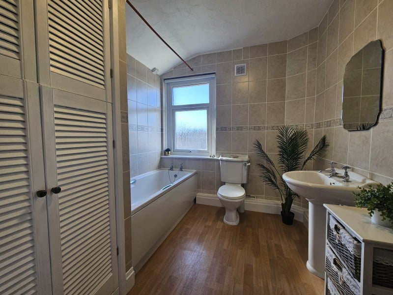 Please critique my house photos for Rightmove?!