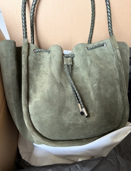 Status but every day handbag
